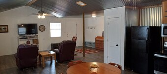 Country Living with Kyle Field 30 minutes away