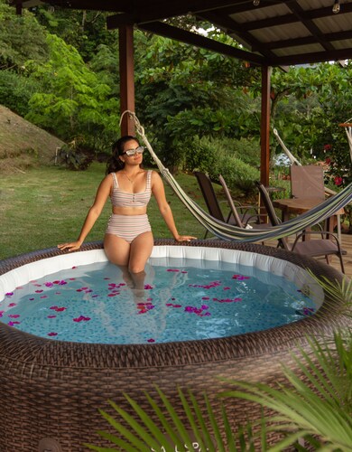 Splendid House with Jacuzzi surrounded by nature and incomparable tranquility