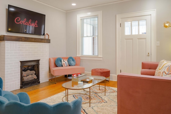 Living Room with mounted smart tv