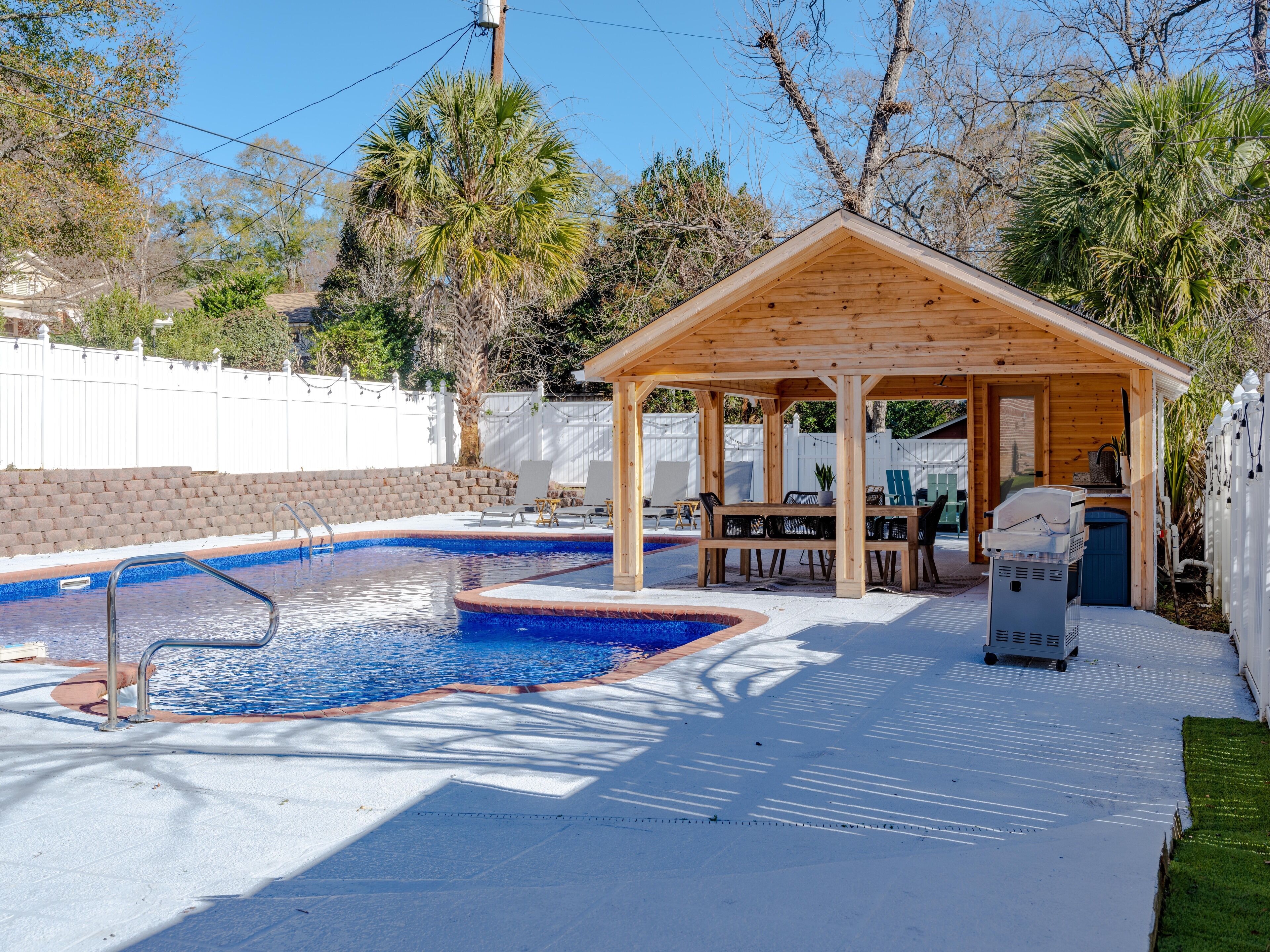 Outdoor pool, a heated pool