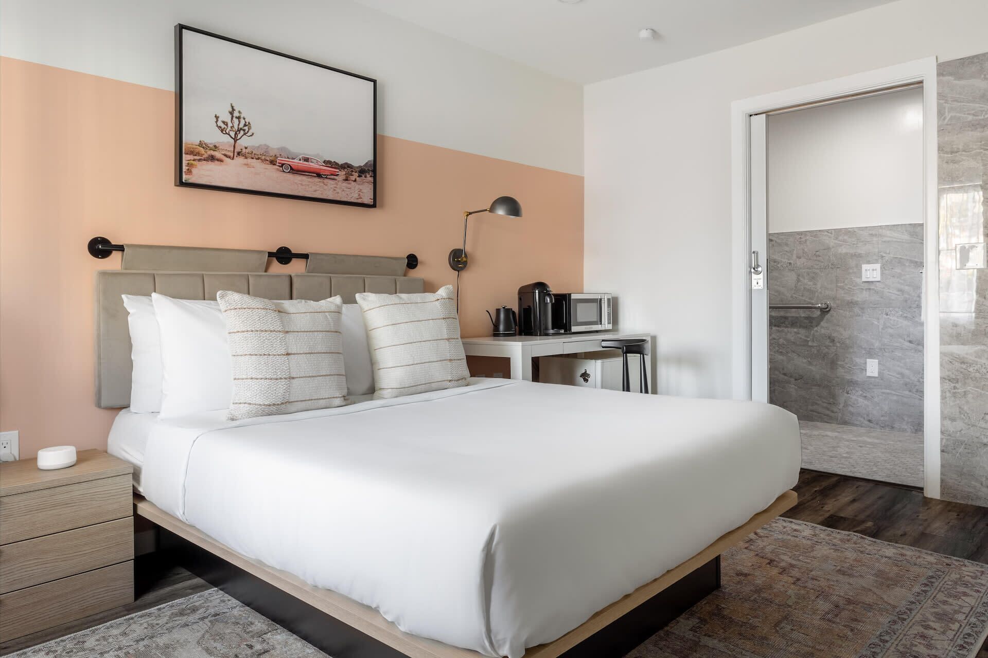 Kasa Palo Alto | Spacious, Accessible Studio Nestled in Silicon Valley