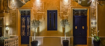 Senglea Suites