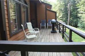 Terrace/patio - Beautiful condo at the resort with free shuttle! (Champion)