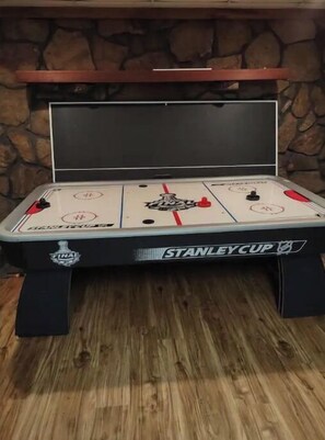 Spielezimmer