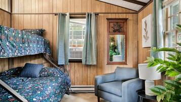 2 chambres, fer et planche à repasser, Wi-Fi, draps fournis