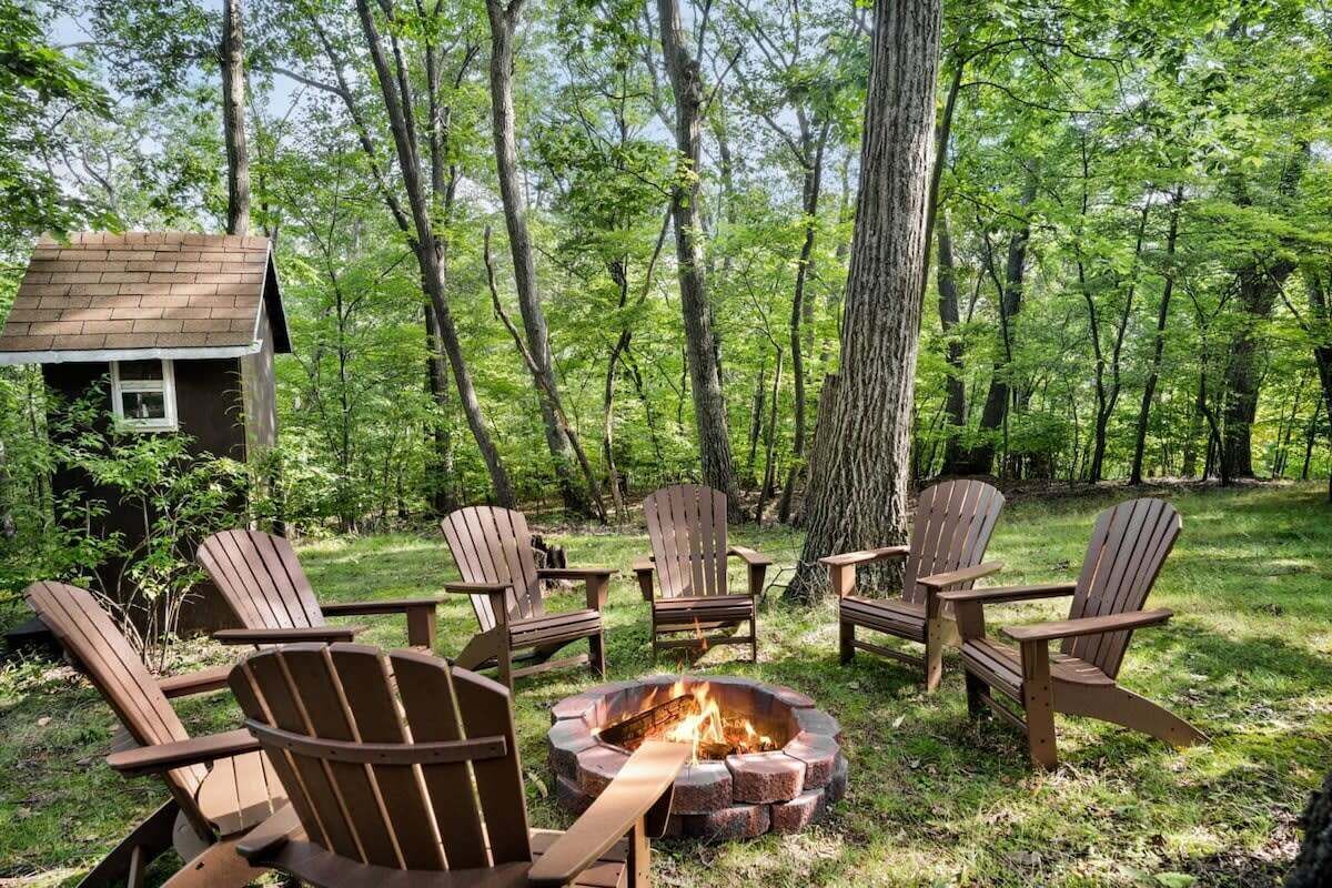 Secluded Cabin Hot Tub, Huge Deck, Fire Pit, WiFi, Hedgesville, WV Vacation Rental Cabin ByOwner