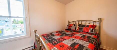 1 bedroom, WiFi, bed sheets