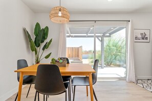 Dining - New Listing! Cowboy Pool, Stargazing, Hot Tub (Twentynine Palms)