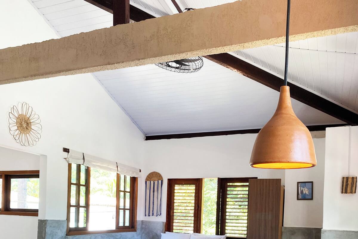 Design studio | Een strijkplank/strijkijzer, gratis wifi, beddengoed