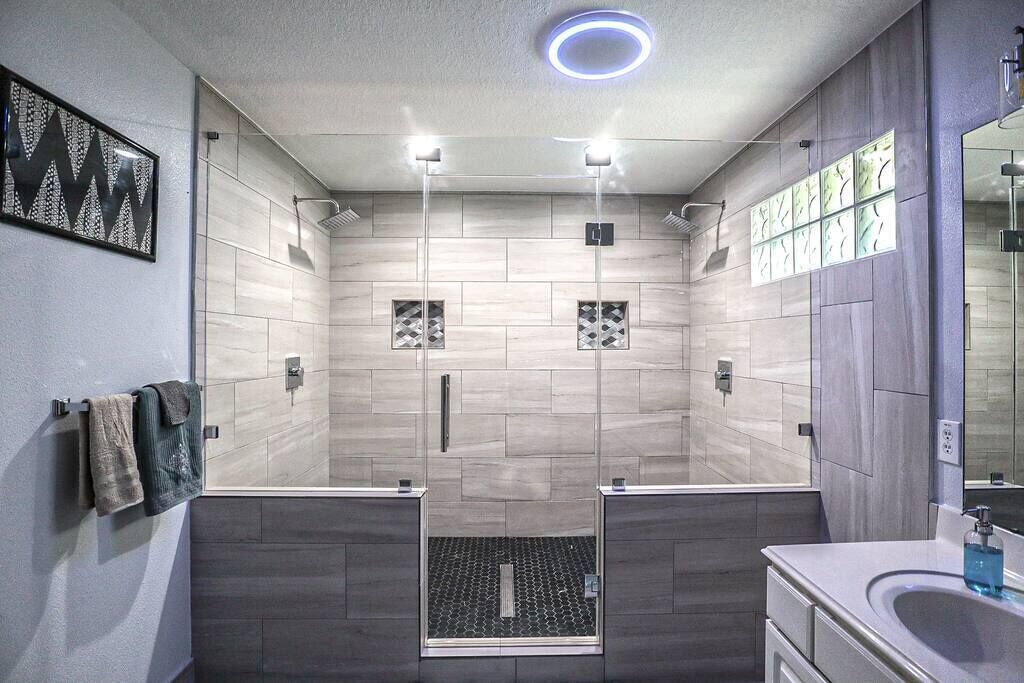 Hair dryer, towels