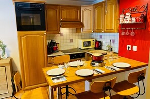 Køleskab, mikrobølgeovn, ovn, opvaskemaskine