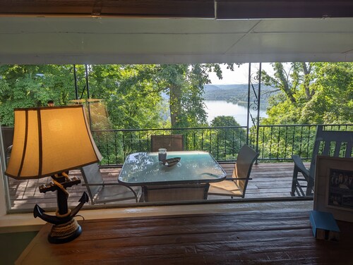 Spectacular View of Lake Cumberland