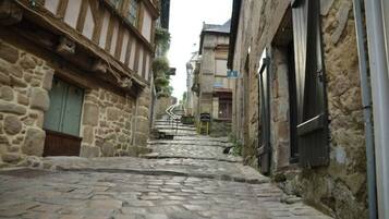 Enceinte de lâhĂ©bergement