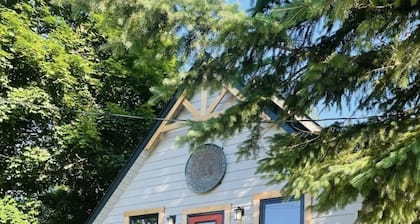 Your Own Oasis In Downtown Elora!