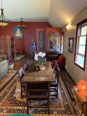 تناول الطعام