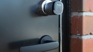 A door with a keyhole and a handle. - Aksdal Inn Motell (Tysvaer)