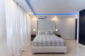 4 Schlafzimmer, Bügeleisen/Bügelbrett, Internetzugang, Bettwäsche