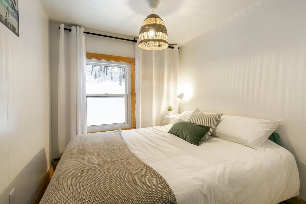 3 bedrooms, WiFi, bed sheets