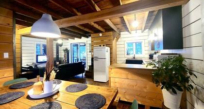 Le 10 - Spa, Sauna, Shower, Bromont, Lac-Brome