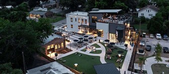 The Cozy Chic WeCo Spot | Just 3 minutes to DT!