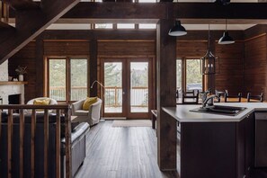 Interior - Le Repôs – Private lake access & cozy vibes (Chertsey)