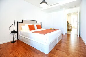 1 bedroom, in-room safe, iron/ironing board, free WiFi