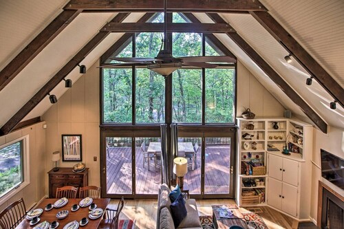 COZY A-Frame Spacious Deck w/ Grill