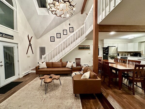 TV, fireplace, DVD player