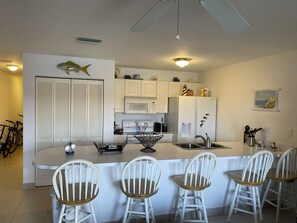 Private kitchen - Bimini Cove Resort and Marina 1Br Condo (Port Royal)