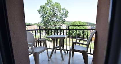 A pleasant apartment located 7-8 minutes' walk from the central park.