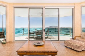 Télévision, espaces bureaux