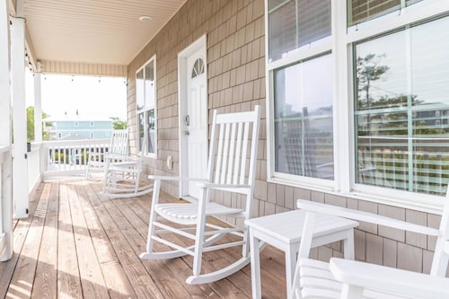 Ocean Breeze at CB - 0.2miles to the Beach!