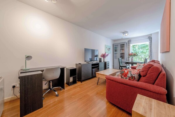 Televisio, työhuone