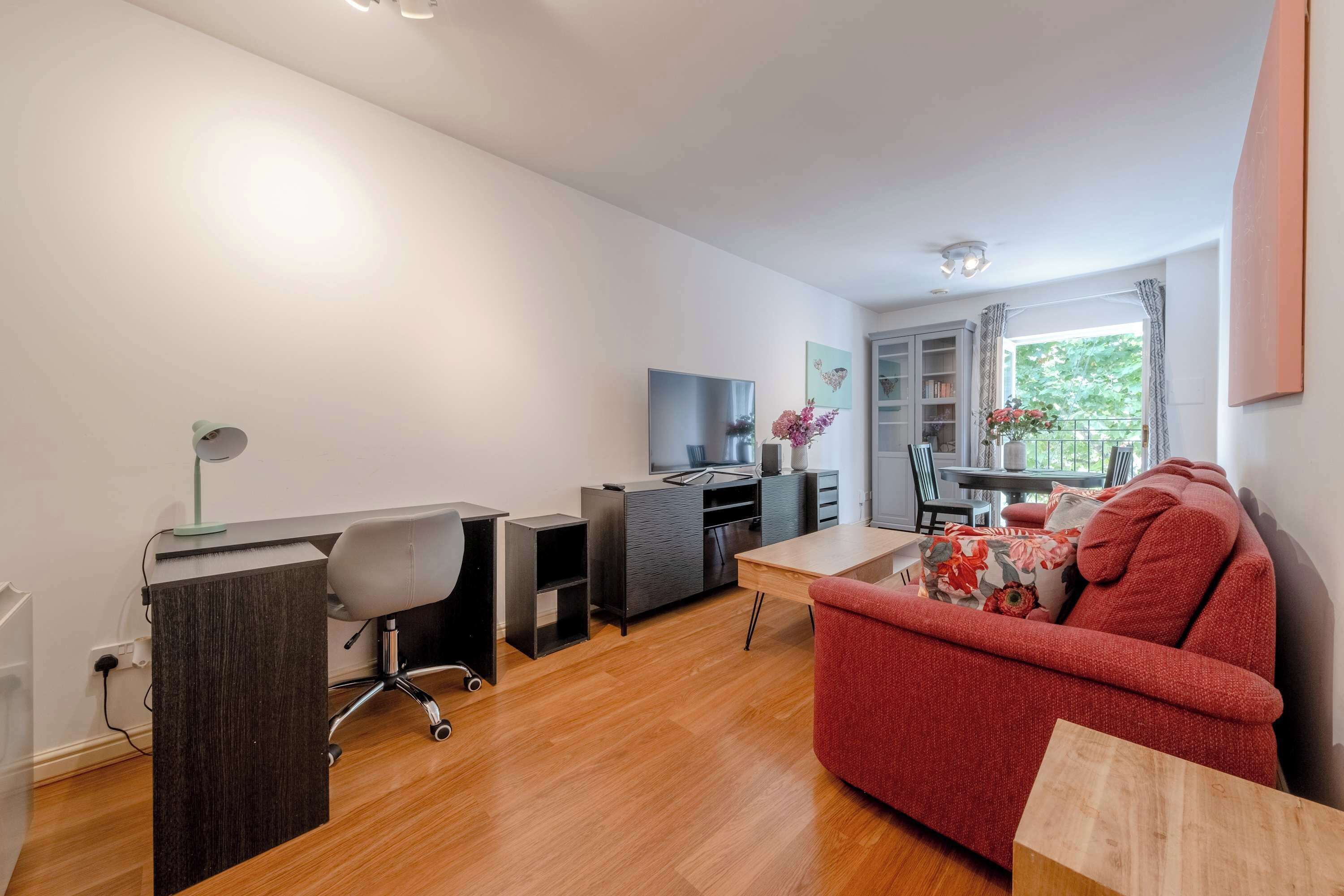 Televisie en een kantoor