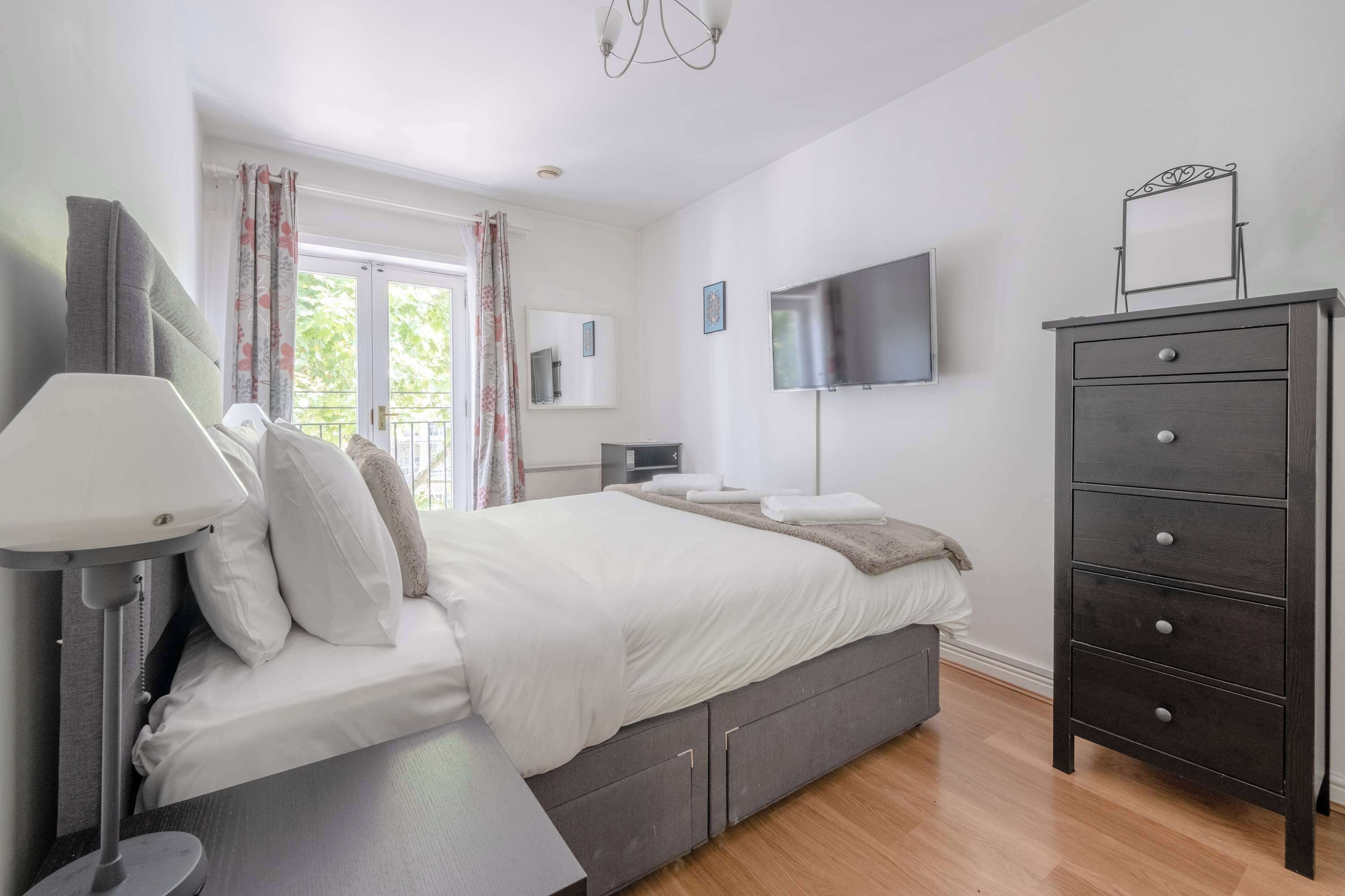 1 bedroom, iron/ironing board, Internet, bed sheets