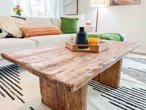 Televisión, oficina