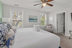 6 bedrooms, iron/ironing board, internet, bed sheets