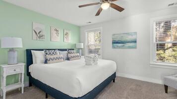 4 bedrooms, iron/ironing board, internet, bed sheets