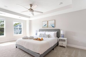 4 bedrooms, iron/ironing board, Internet, bed sheets