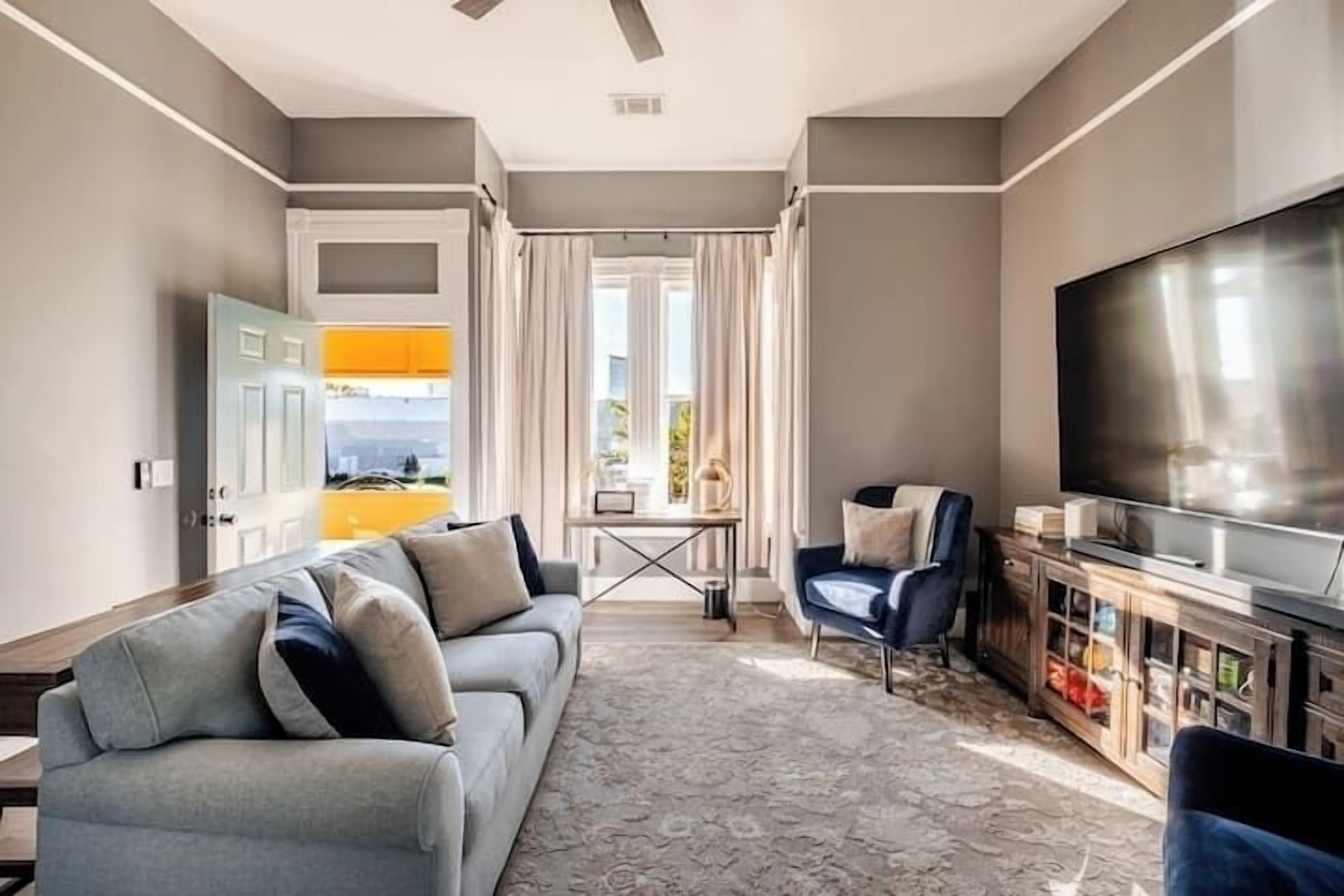 智能電視、書籍、音響