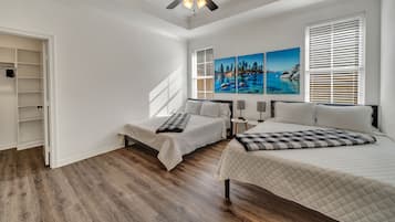 4 chambres, fer et planche à repasser, lit parapluie, Wi-Fi gratuit
