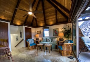 TV - #70 Pog`s Place at Black Sand Beach Punalu`u with Ocean views and Travertine floors. (Pahala)