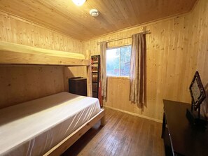 Cabana econômica (C) | Wi-Fi de cortesia, roupa de cama