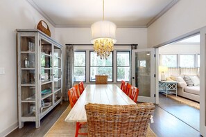 Dining - Seabrook Exclusives | 2717 Seabrook Island Rd (Seabrook Island)