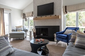 TV, fireplace, DVD player