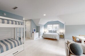 4 chambres, fer et planche à repasser, Wi-Fi gratuit, draps fournis