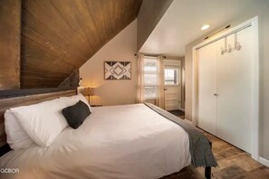 2 chambres, bureau, fer et planche à repasser, Wi-Fi gratuit