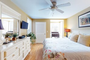 1 bedroom, iron/ironing board, free WiFi, bed sheets - Seabrook Exclusives | 1375 Pelican Watch (Seabrook Island)