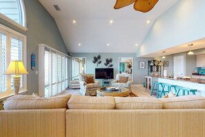 TV, DVD player - Seabrook Exclusives | 1318/20 Pelican Watch (Seabrook Island)