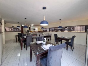 Restaurant - Adriana Monet Collection (Arequipa)